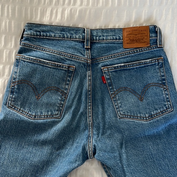 Levis Wedgie jeans - Picture 4 of 4